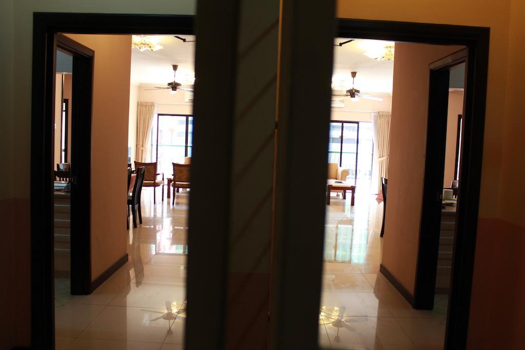 Marina Court Kota Kinabalu- Bigger Group Stay Together- 6 Bedroom Apartments Zimmer foto