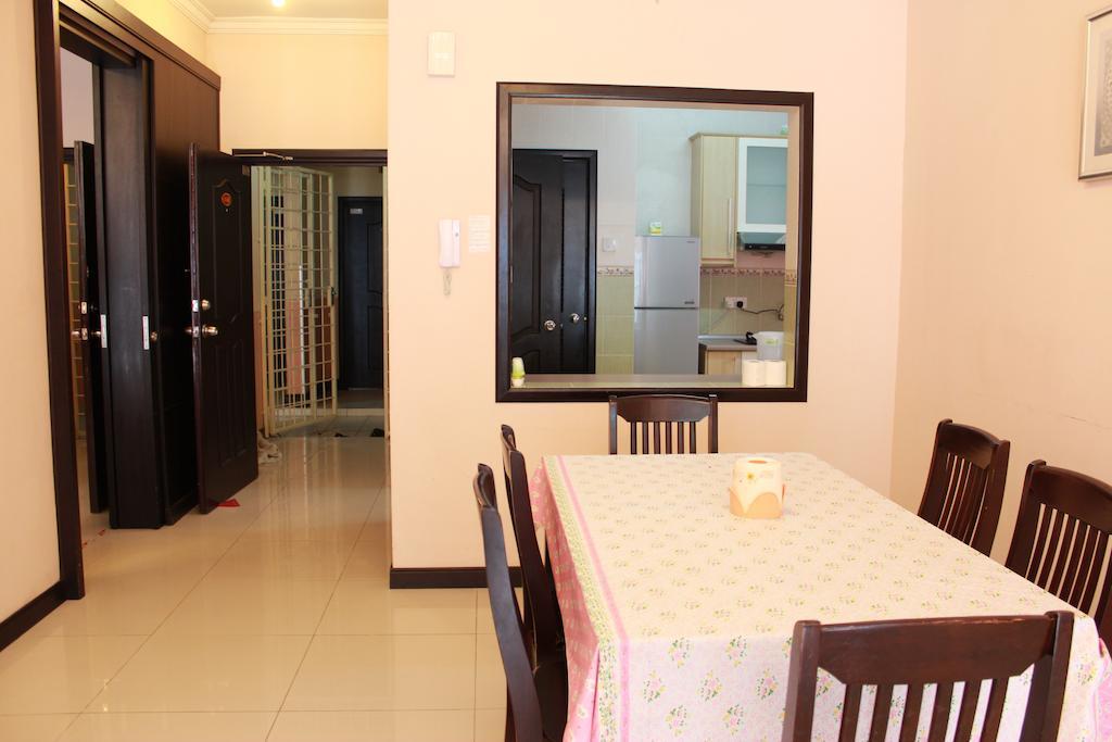 Marina Court Kota Kinabalu- Bigger Group Stay Together- 6 Bedroom Apartments Zimmer foto