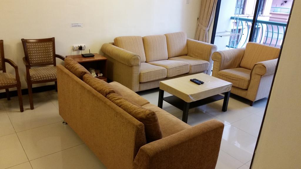Marina Court Kota Kinabalu- Bigger Group Stay Together- 6 Bedroom Apartments Zimmer foto