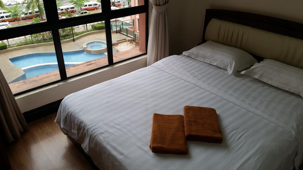 Marina Court Kota Kinabalu- Bigger Group Stay Together- 6 Bedroom Apartments Zimmer foto